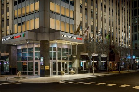 Location, facilities, plentiful elevators (and fast), we love that the hotel offers a credit to offset new city feesthat is a big. . Courtyard by marriott chicago downtownmagnificent mile reviews